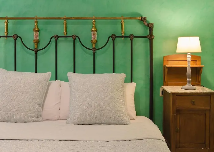 Rosa Street Apartment
