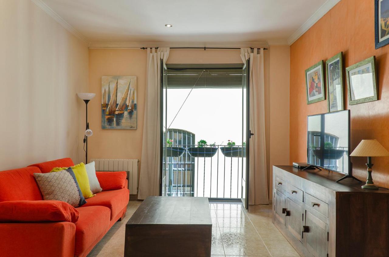 Rosa Street Apartment *